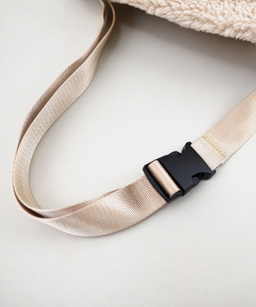 styiro（スタイロ） ウエストポーチ ウエストバッグ もこもこボディ