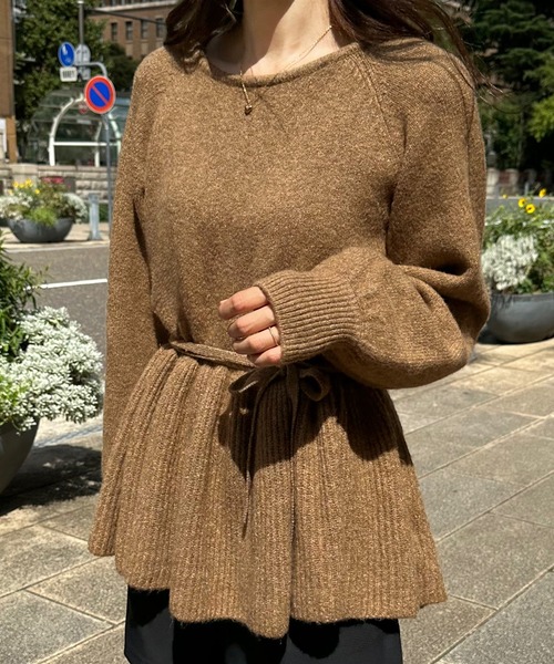 LAUIR（ラウアー） ニット セーター リボン付きペプラムニット