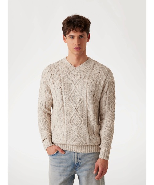 GUESS（ゲス） セーター ニット FRANK Vn Cable Sweater ニット