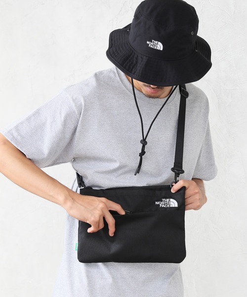 THE NORTH FACE ショルダーバッグ ブラック THE NORTH FACE ザ・ノース フェイス ショルダーバッグ BIG LOGO