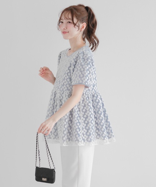fitmore フラワー刺繍バルーンスリーブペプラムトップス Fit more フラワー刺繍バルーンスリーブペプラムトップス