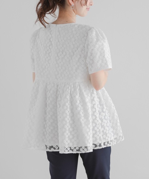 Fit more フラワーレース刺しゅうぺプラムトップス レディース