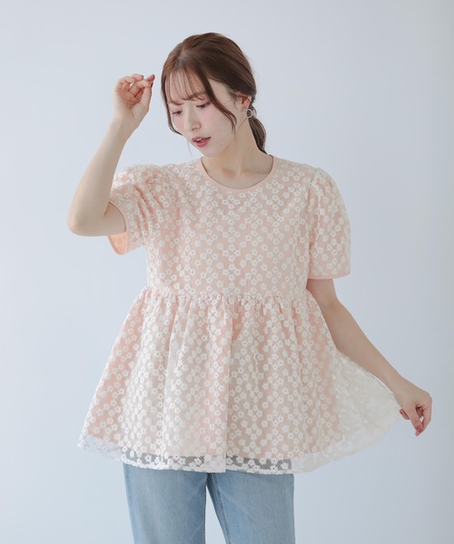 【新品タグ付き】fitmore フラワーレース刺しゅうぺプラムトップス Fit more フラワーレース刺しゅうぺプラムトップス レディース