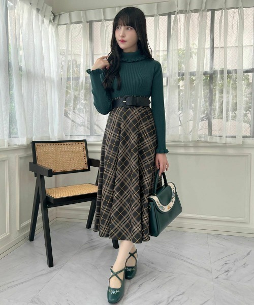 F i.n.t（フィント） ニット セーター 釦付きフリルリブタートル/fint