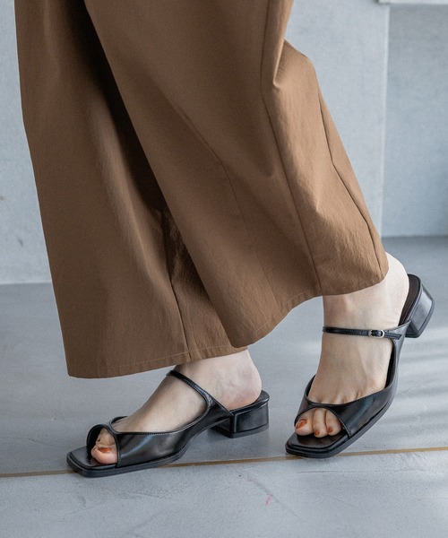 パンプス ダブルストラップミュール