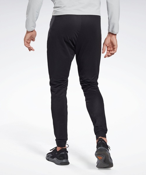 パンツ knit track pants 100063241_F_Model_eCom-tif.png