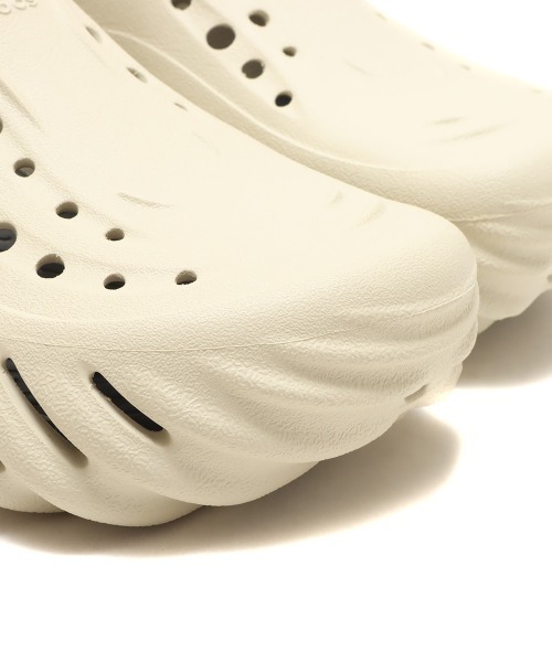 Crocs Echo Clog　クロックス M8 / W10（26cm相当） crocs サンダル Echo Clog / クロックス エコー クロッグ メンズ