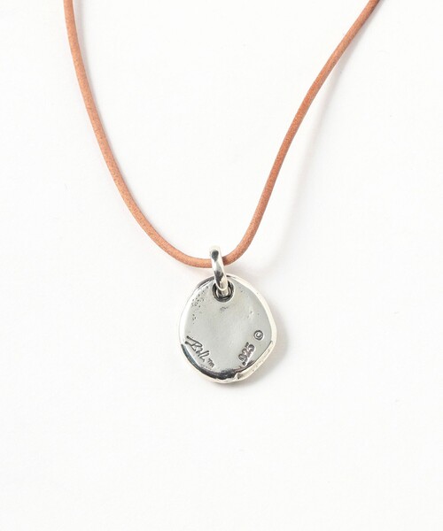 ネックレス 「EXCLUSIVE」Hammered Medallion Pendant With Stamp And 18k Gold Overlayの画像
