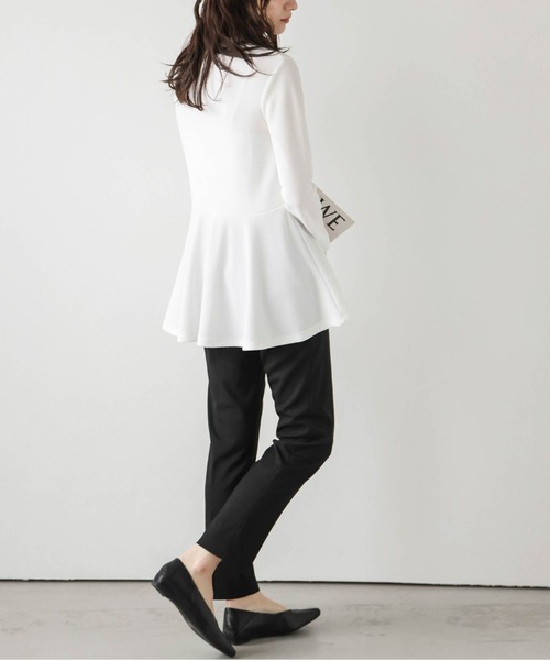La-gemme tシャツ エンボスペプラムフレアトップス レディース
