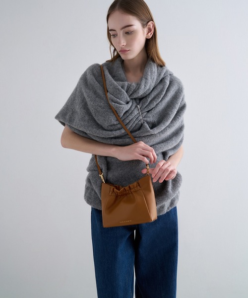 CHARLES ＆ KEITH ショルダーバッグ バッグ Brigette ブリジット