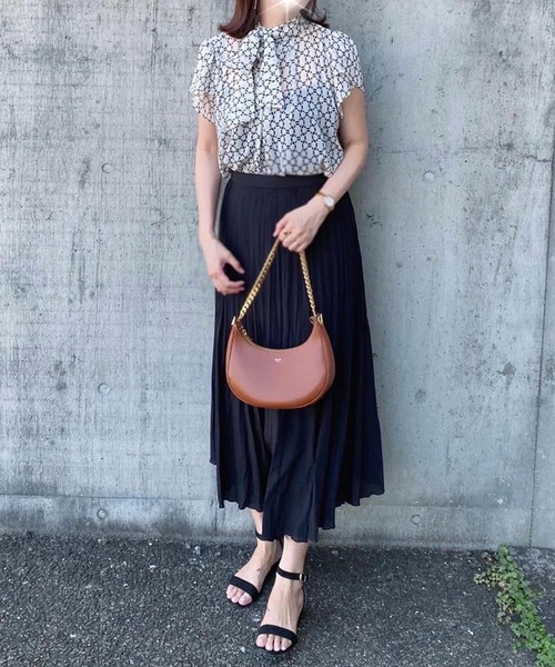 ブラウス シャツ 総柄シアーネックリボンブラウス レディース 