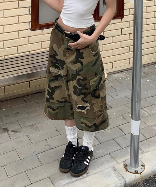 迷彩柄 デニムパンツ 【新品未使用】 shopnikoniko（ショップにこにこ） ジーンズ デニム デニムパンツ 迷彩