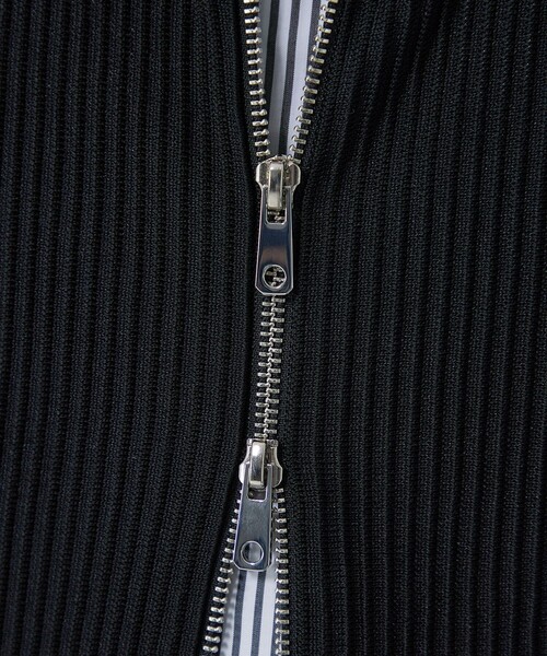 UNITED TOKYO（ユナイテッドトウキョウ） セーター ニット PLEATS