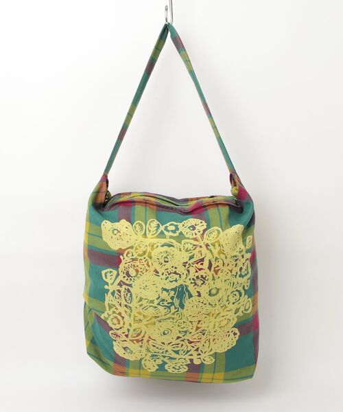 mina perhonen（ミナペルホネン） チェック柄ショルダーバッグ