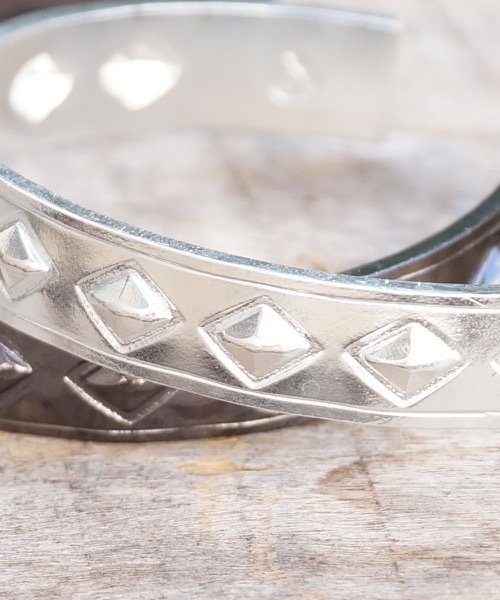 バングル Genri/「floater」Studded BangleII メンズ レディースの画像