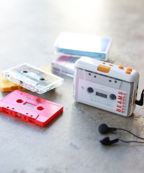 BEAMS RECORDS カセットプレーヤー　カセット6本付き これを聞くために買うまであるぞ｜ビームス 熊本｜BEAMS