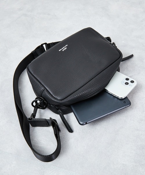 waku ショルダーバッグ ワク / KURO Series 横型ショルダーBAG
