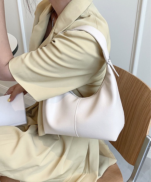 ◆Donna Karan ハードウェアトリム ワンショルダー ガウン LA VORAGINE ショルダーバッグ バッグ ワンハンドルハーフムーン