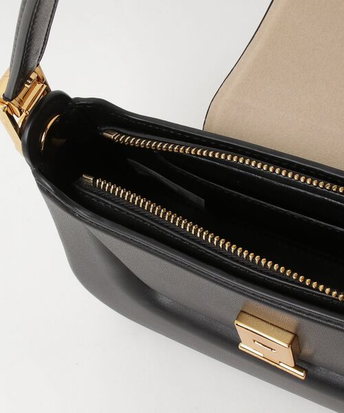 CHARLES ＆ KEITH（チャールズ&キース） 「CHARLES & KEITH」 2WAY