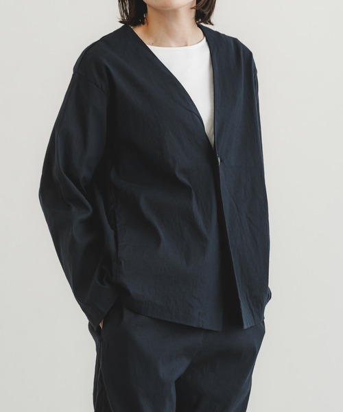 ADORE ブラック ノーカラージャケット　リネン 38サイズ ストレッチファインノーカラージャケット - SOÉJU online store