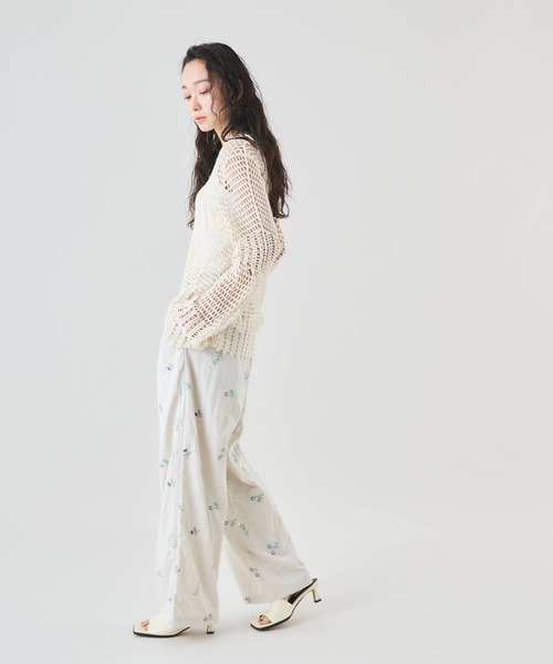 Muscat パンツ フラワーエンブロイダリーツータックワイドパンツ