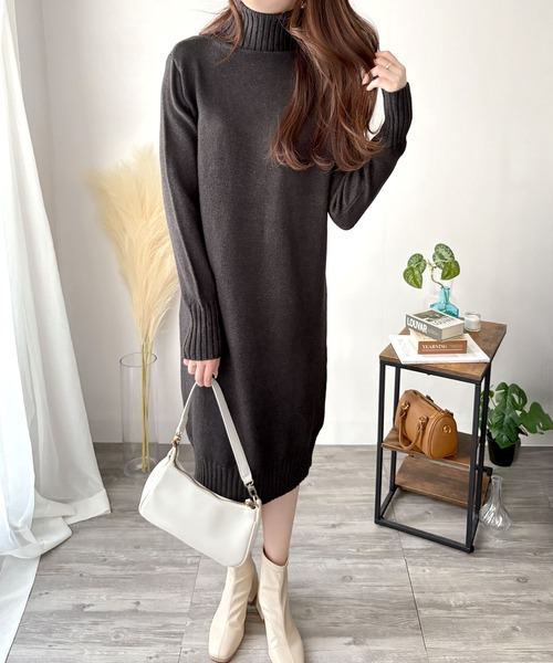 ワンピース シンプルで品のあるリラックススタイルが完成♪ タートルネックニットロングワンピース | Dewlily | 05