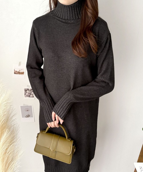 ワンピース シンプルで品のあるリラックススタイルが完成♪ タートルネックニットロングワンピース | Dewlily | 09