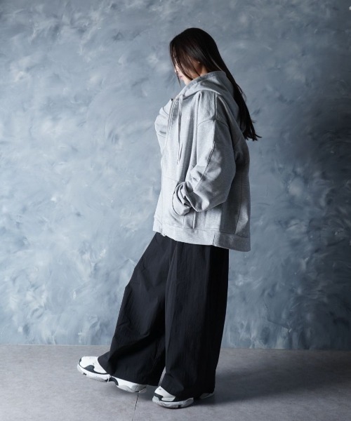 NOIZY パーカー Threads Utility Zip-Up Hoodie / ワンポイント 刺繍