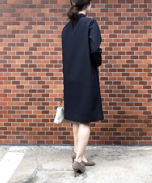 「BE NEAT」 長袖ワンピース MEDIUM ベージュ レディース_画像8