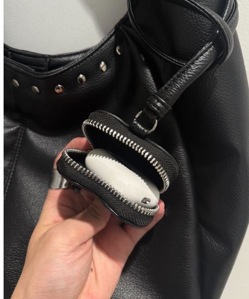 ONCILY（オンシェリー） ショルダーバッグ MOON STUDS BIG SHOULDER
