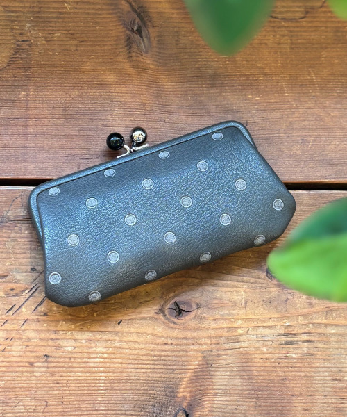 ワンピなど最旬ア！ 財布 perche ペルケ レディース アクリル玉がま口長財布 / 小物