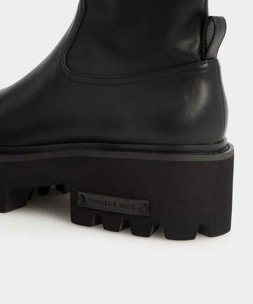 国内★Charles&Keith★Imogen チャンキープラットフォームブーツ CHARLES ＆ KEITH ブーツ Imogen イモージェン チャンキー
