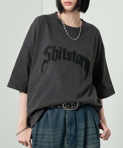 tシャツ 「Alfred Alex」ヴィンテージ加工ピグメントロゴパッチTシャツ