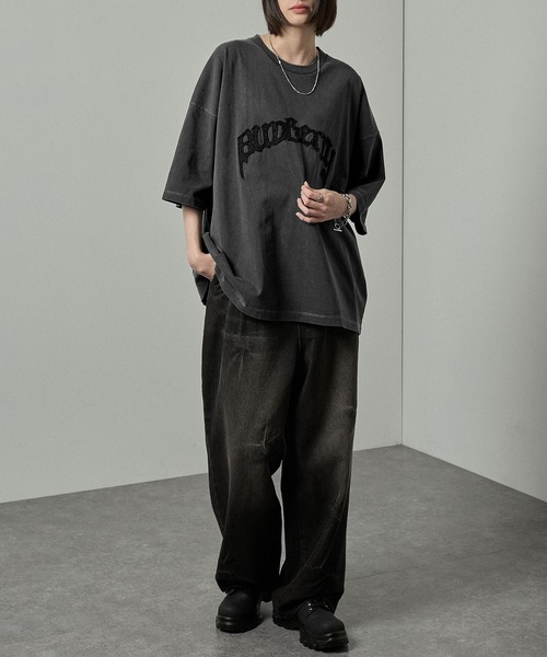 tシャツ 「Alfred Alex」ヴィンテージ加工ピグメントロゴパッチTシャツ
