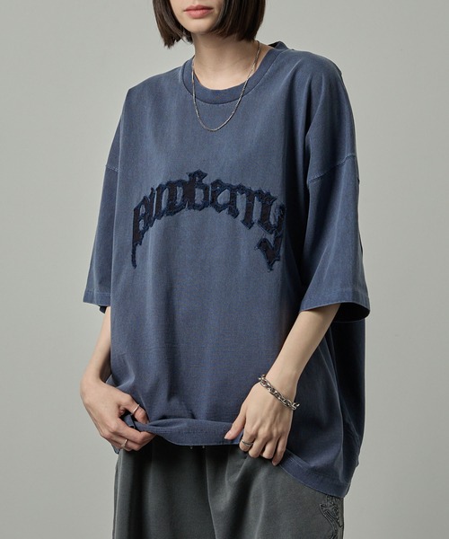 tシャツ 「Alfred Alex」ヴィンテージ加工ピグメントロゴパッチTシャツ
