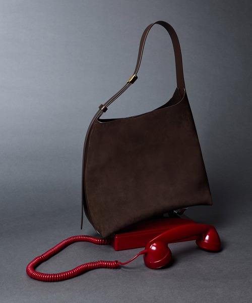 CHARLES ＆ KEITH（チャールズ&キース） ショルダーバッグ バッグ Edna