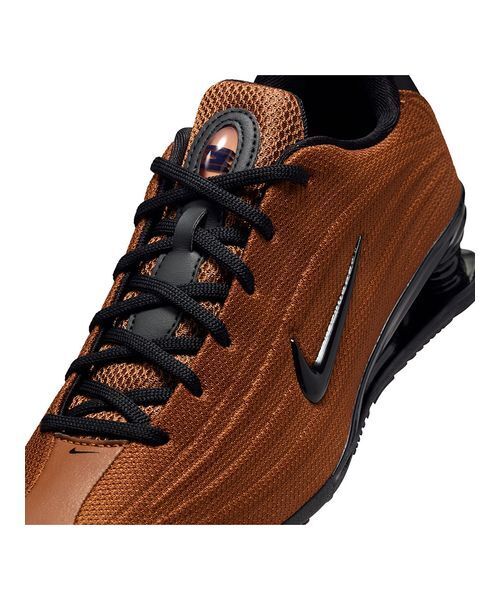 NIKE（ナイキ） スニーカー 「NIKE meets emmi」SHOX Z レディース
