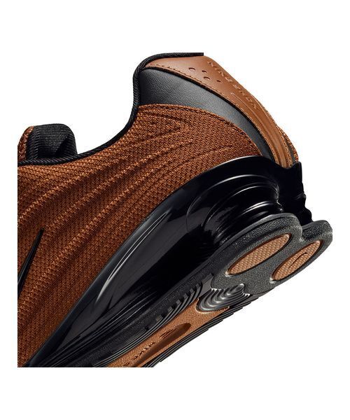 スニーカー 「NIKE meets emmi」SHOX Z レディースの画像