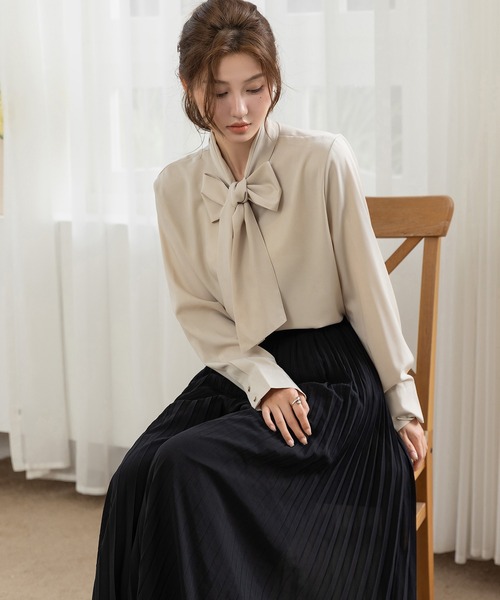 d*2様 イノセントワールド トランプボタンブラウス　当時物　日本製　生成り色 DAY CLOSET ブラウス シャツ 「ドラマ衣装提供/2WAY/さらっと艶感