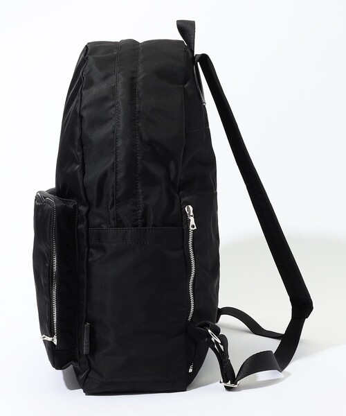 アミアカルヴァ　ナイロン製黒リュック・バックパック AMIACALVA（アミアカルヴァ） デイバック リュック 「別注」AMIACALVA