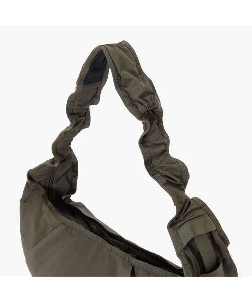 超美品　BRIEFING HOBO BAG WIDE BRIEFING（ブリーフィング） 正規品 バッグ ショルダーバッグ HOBO BAG