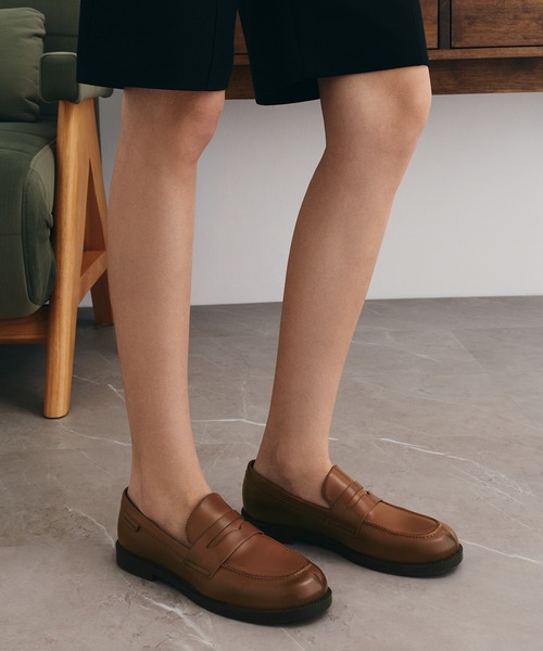 CHARLES ＆ KEITH（チャールズ&キース） ローファー Arven アルベン