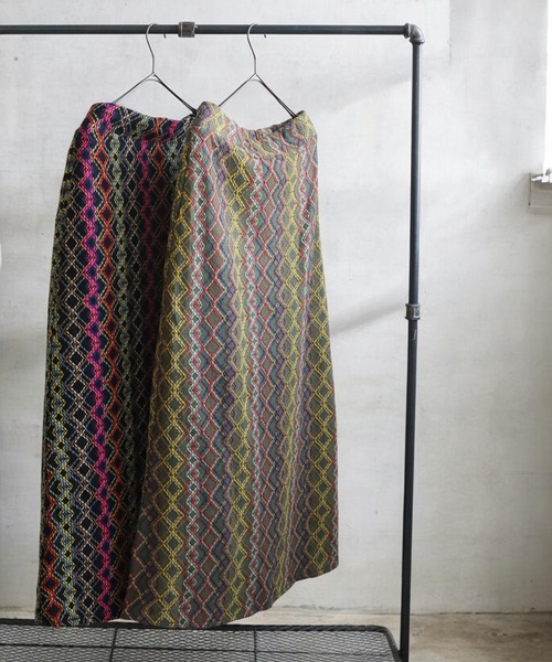 新品♡アンゴラロングカーデ付アンサンブル antiqua（アンティカ） スカート カラフル刺繍ロングスカート