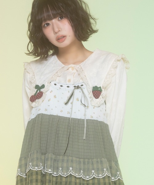 SPINNS（スピンズ） ブラウス シャツ フルーツ刺繍が気分彡フルーツ