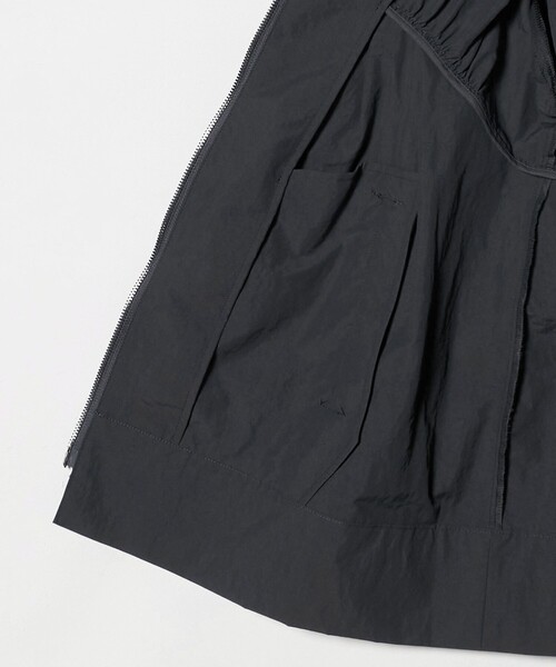 UNITED ARROWS ギャザー Aライン プルゾン ブラック UNITED ARROWS（ユナイテッドアローズ）の「＜UNITED ARROWS＞ギャザー