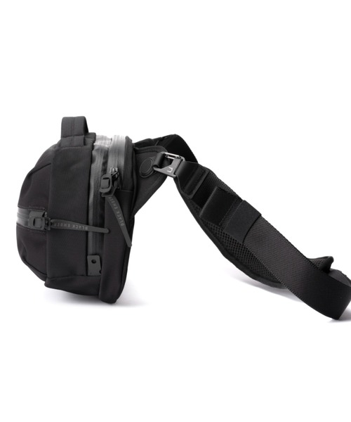 BLACK EMBER（ブラックエンバー） ショルダーバッグ GRIP SLING 6