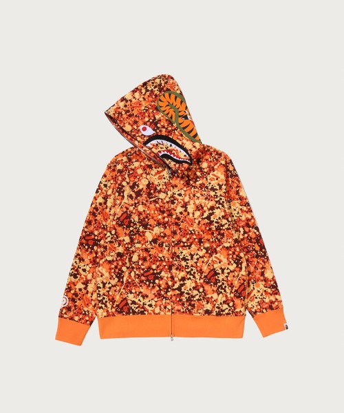 【激レア】A BATHING APE ベイプ　ジップパーカー　シャーク　刺繍 A BATHING APE（アベイシングエイプ） パーカー SPLASH CAMO SHARK