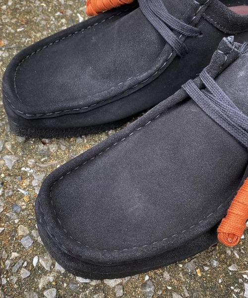 Clarks（クラークス） スニーカー Wallabee Black Suede メンズ