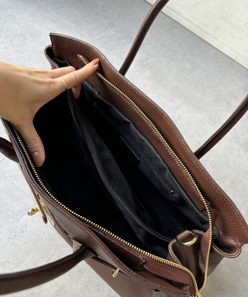 DouDou ドゥドゥ購入【WEB限定】ワイドスクエアバッグ　ブラウン DouDou（ドゥドゥ） ショルダーバッグ バッグ 「新色追加」レザー