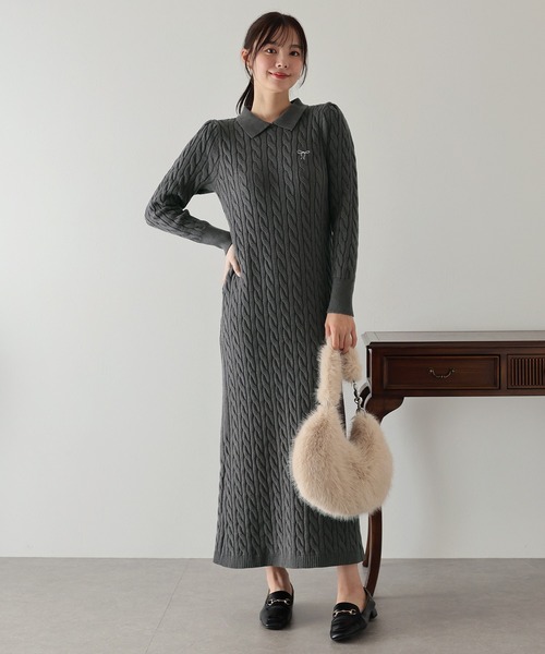 BLUEEAST（ブルーイースト） ワンピース リボン刺繍ポロケーブルニット